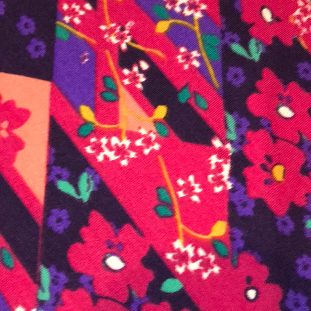 Lularoe Randy Baseball T - Picture 2 of 2